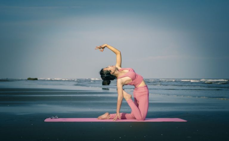 A Complete Guide To Yoga For Weight Loss